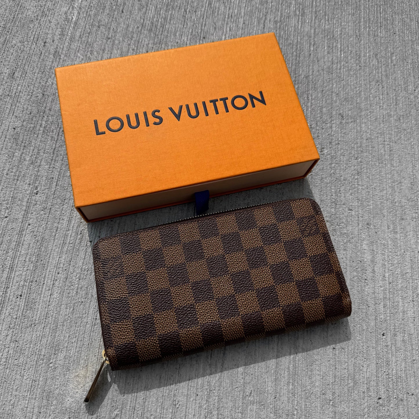 Louis Vuitton Zippy Wallet