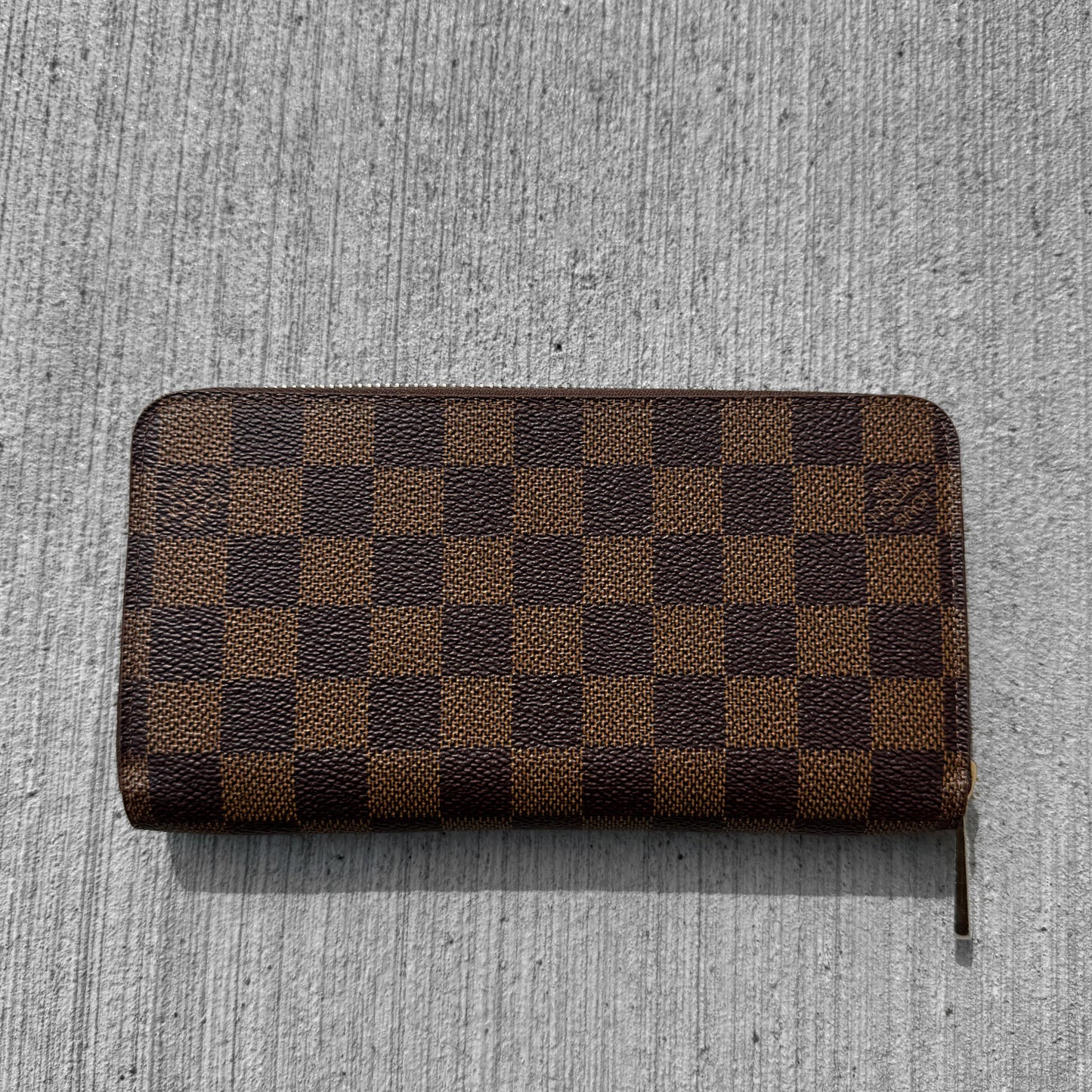 Louis Vuitton Zippy Wallet
