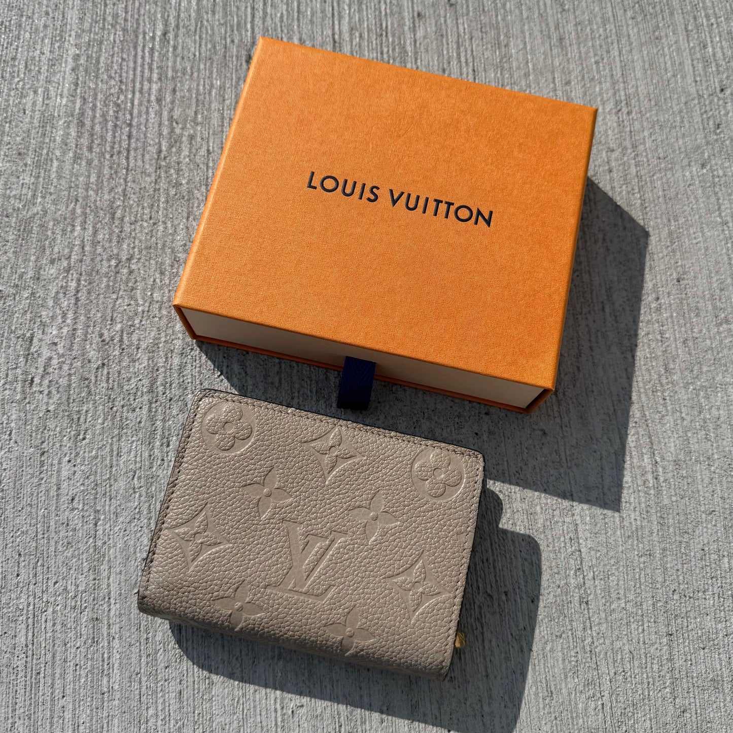 Louis Vuitton Cléa Wallet
