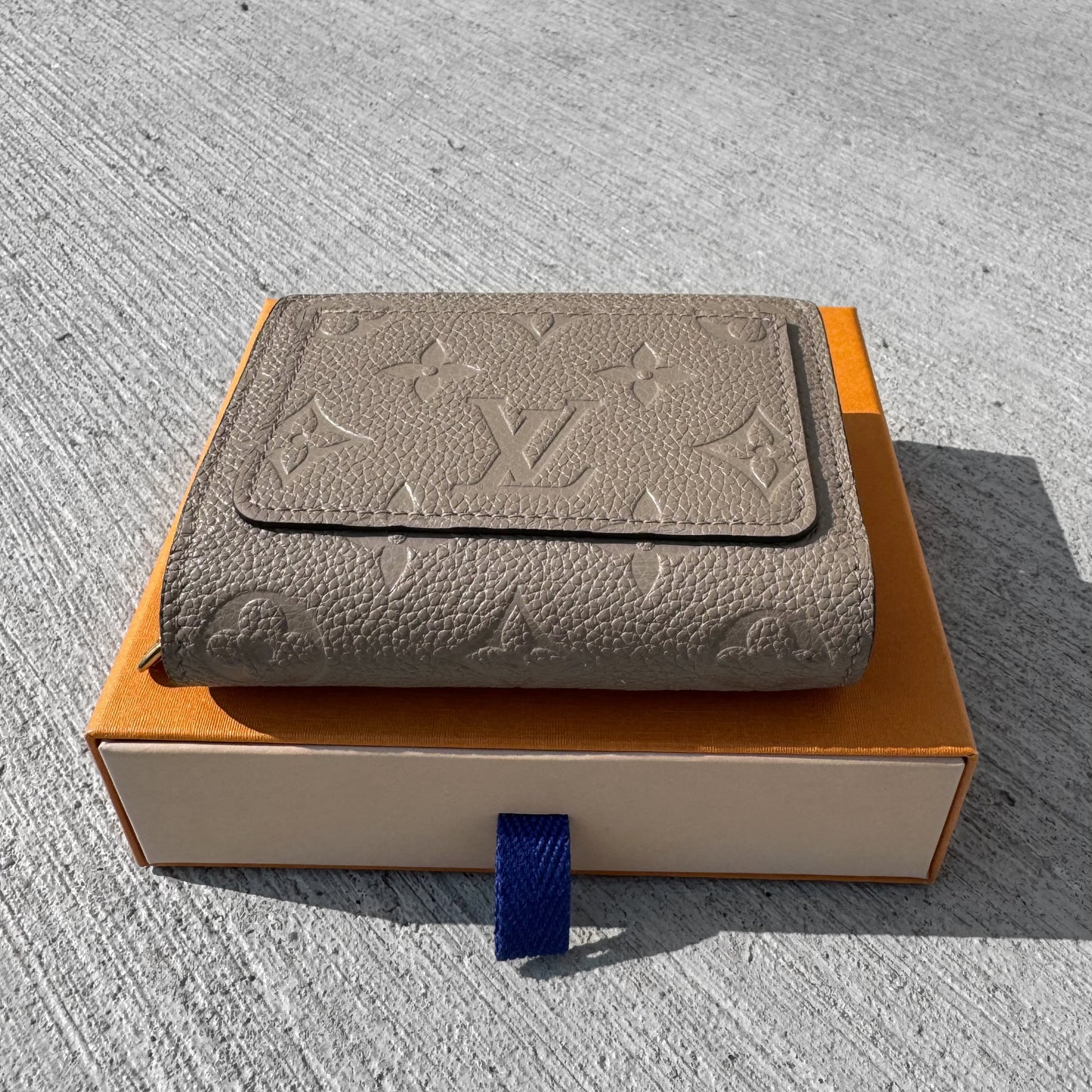 Louis Vuitton Cléa Wallet