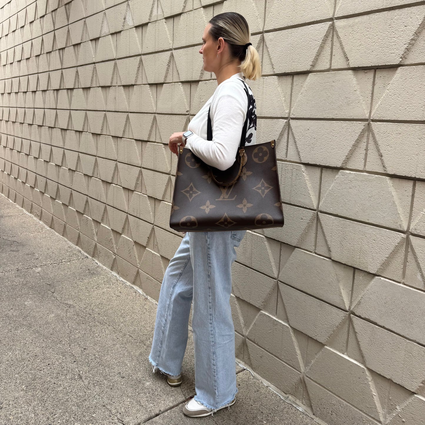 Louis Vuitton OnTheGo GM Bag