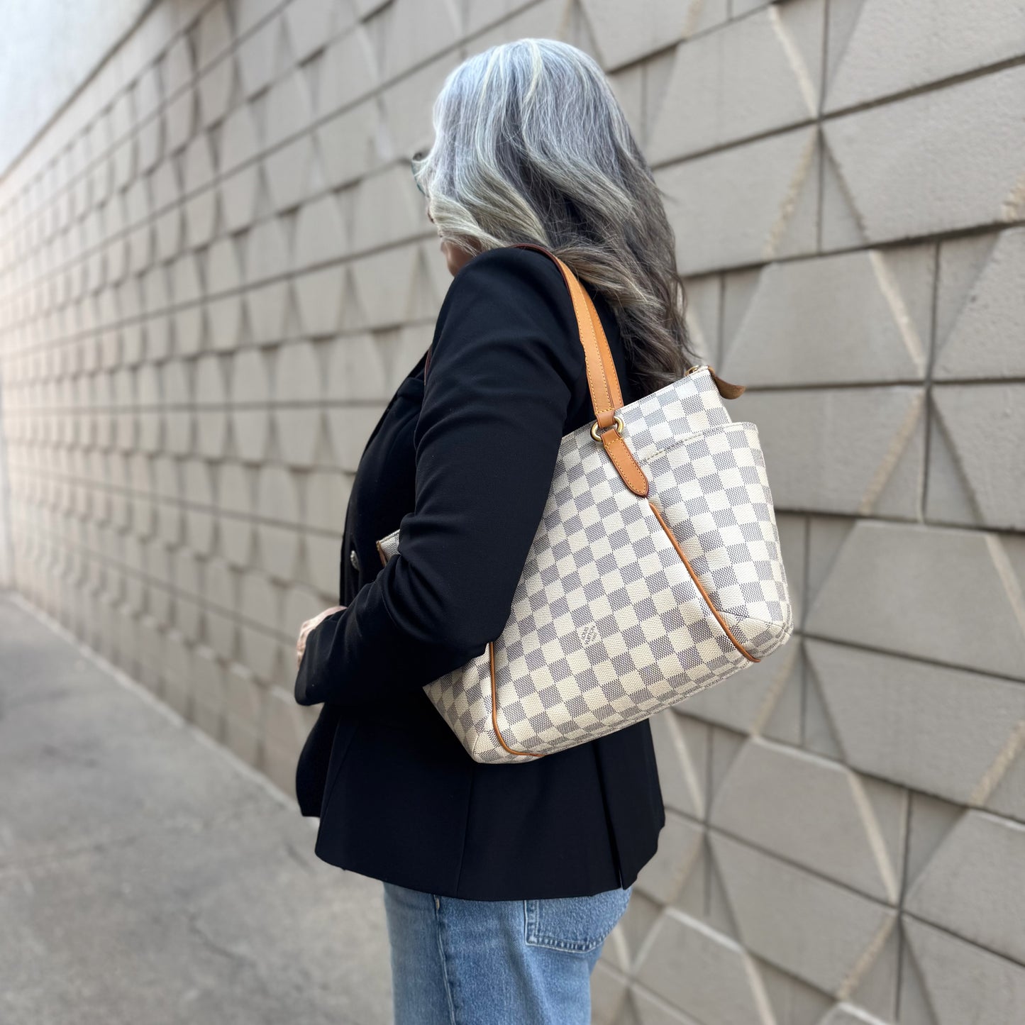 Louis Vuitton Totally MM Bag