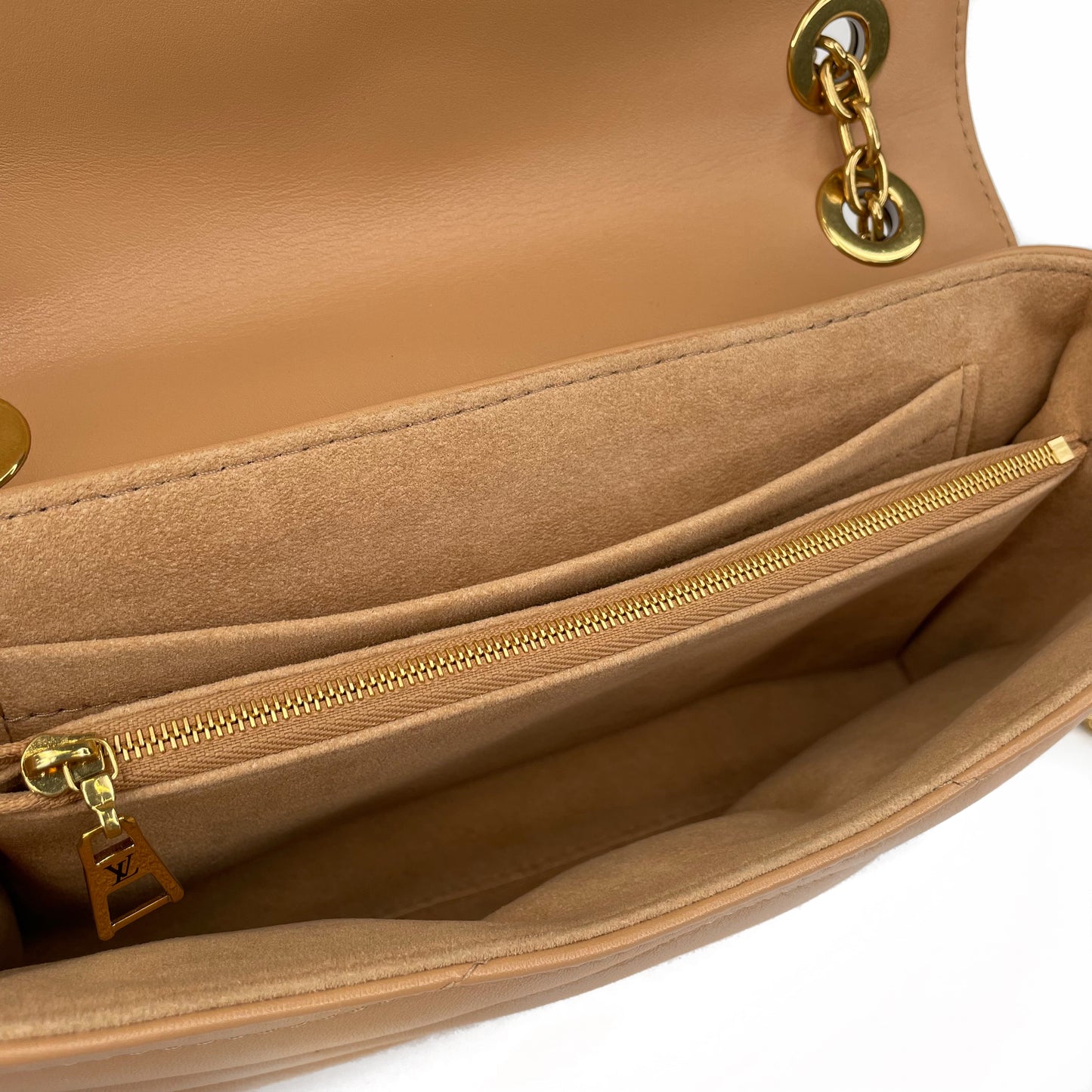 Louis Vuitton New Wave Chain Bag