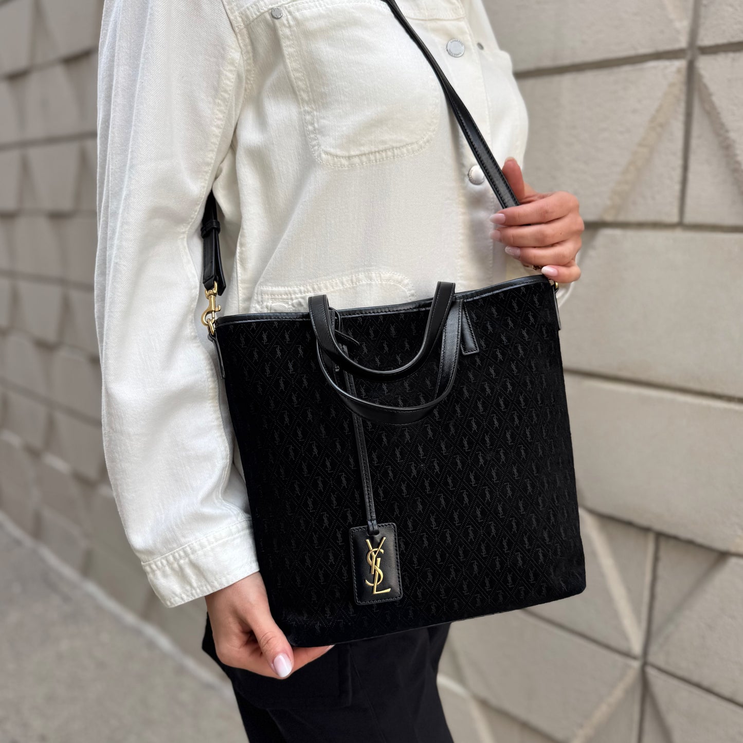 Saint Laurent Toy Suede Tote