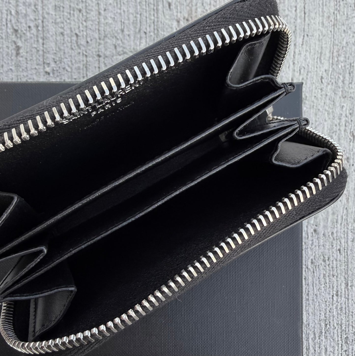 Saint Laurent Cassandre Zipped Wallet