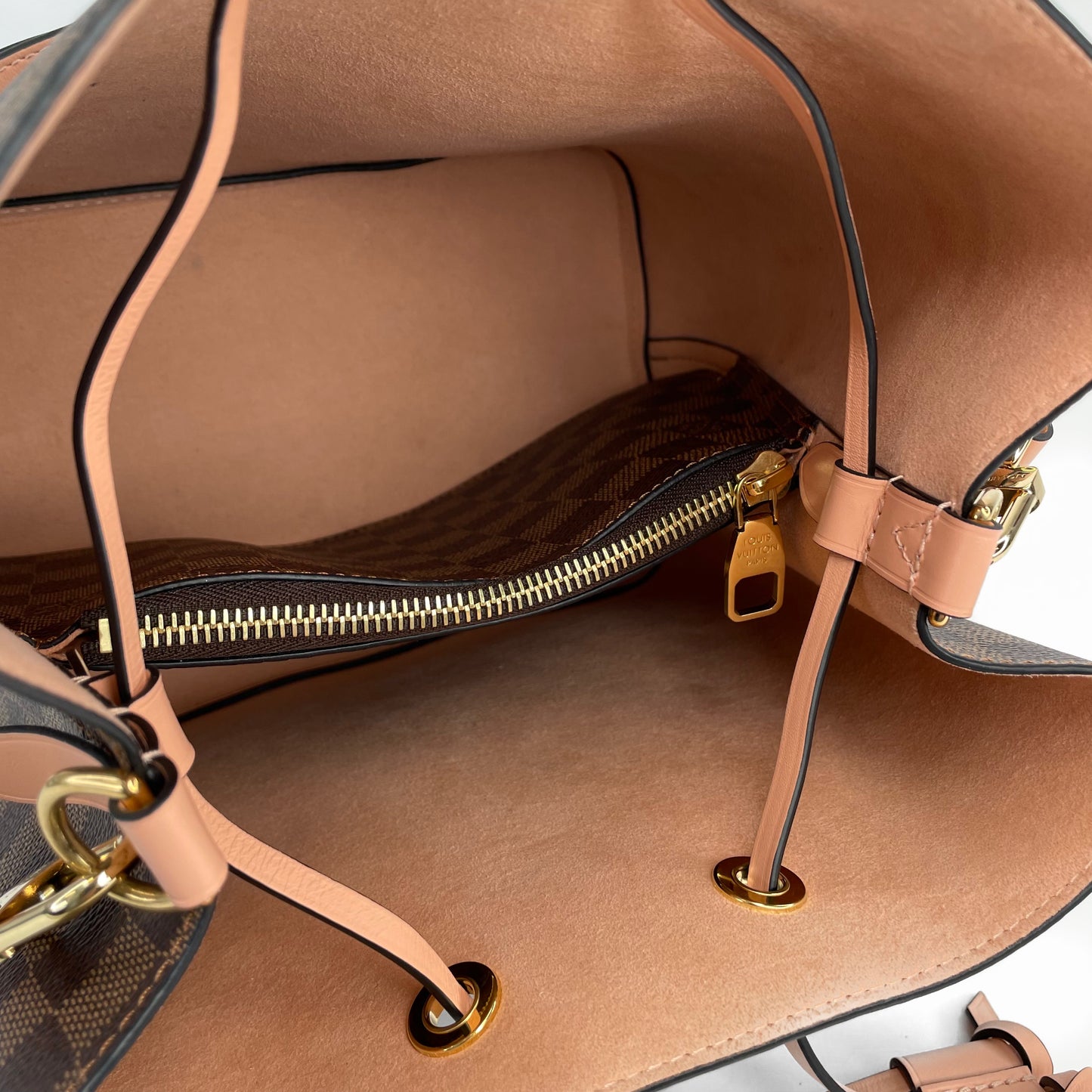 Louis Vuitton NeoNoe Bag