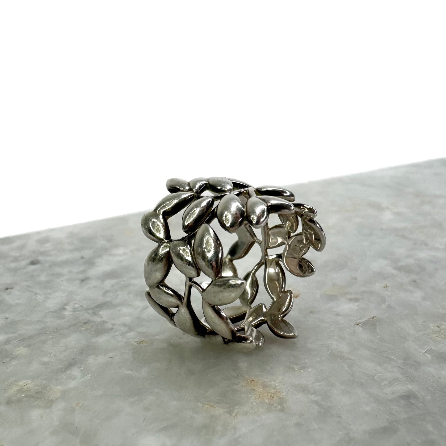 Tiffany & Co by Paloma Picasso Olive Leaf Band Ring