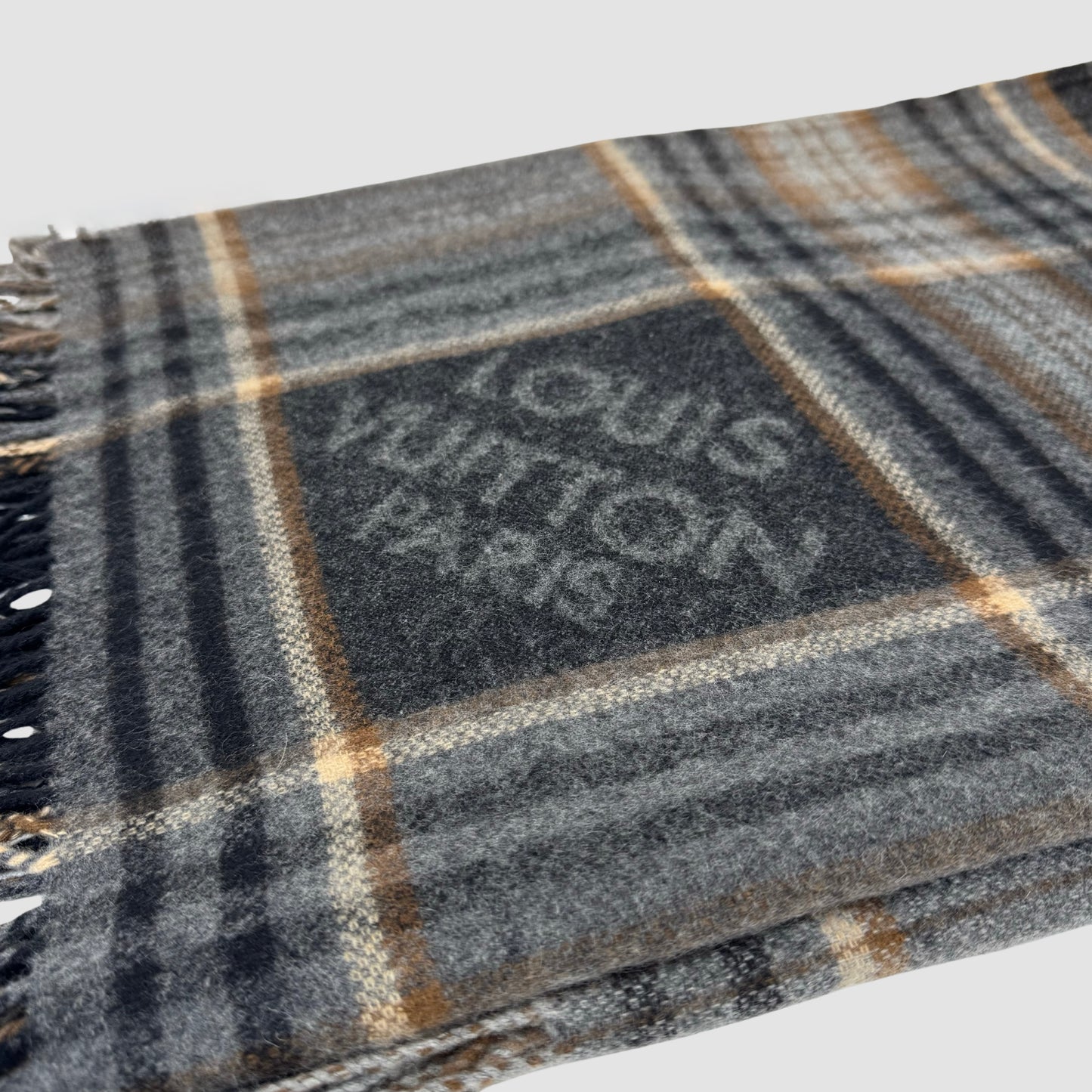 Louis Vuitton Cashmere Merinos Wool Plaid Logo Blanket