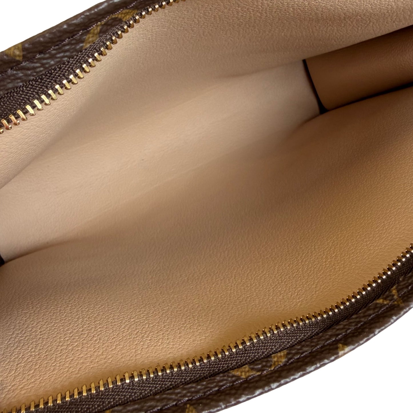 Louis Vuitton Toilette Pouch 26