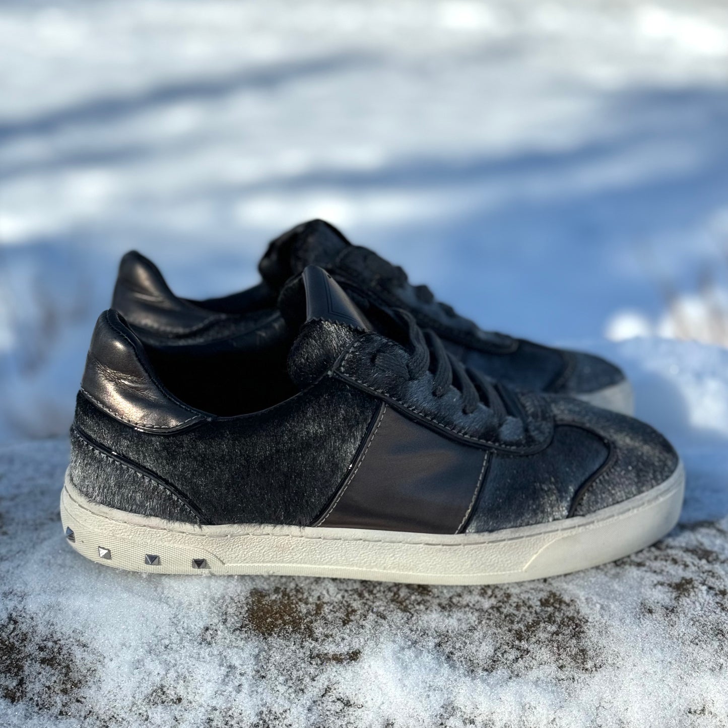 Valentino Flycrew Rockstud Sneaker
