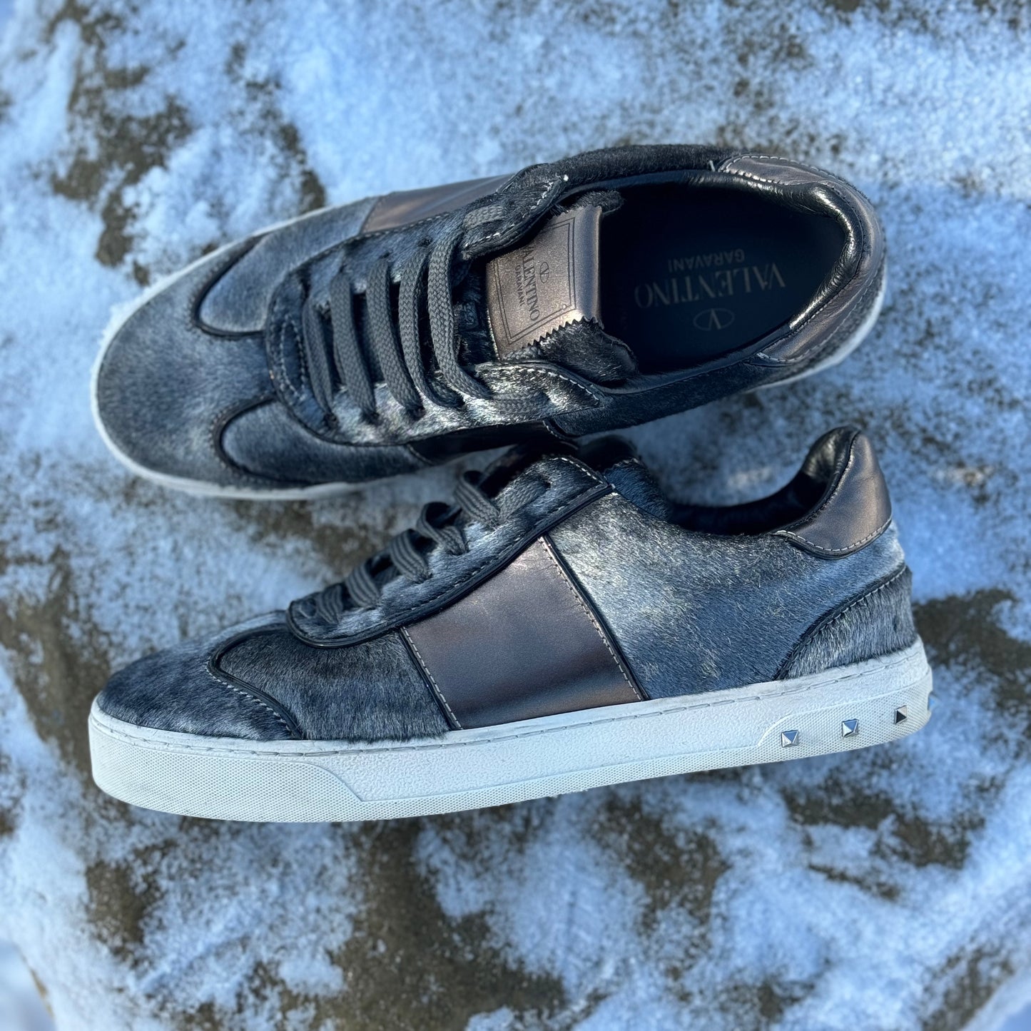 Valentino Flycrew Rockstud Sneaker