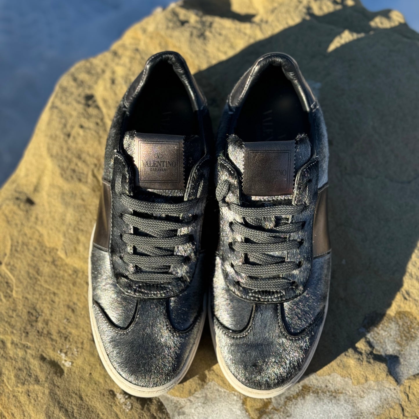 Valentino Flycrew Rockstud Sneaker