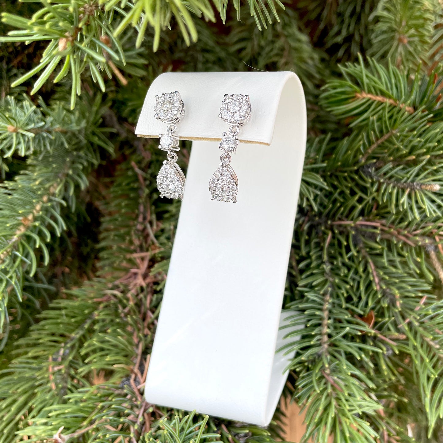 14k White Gold Dangle Earrings