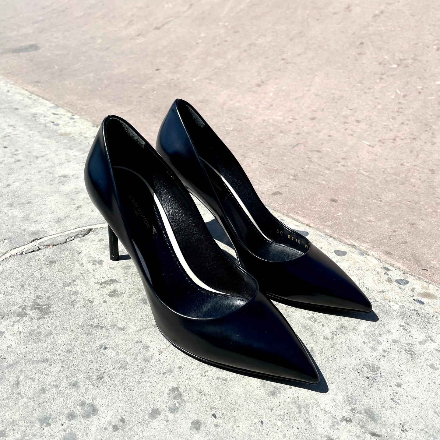Louis Vuitton Pumps