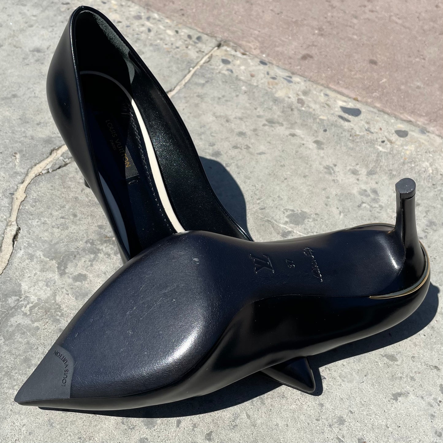 Louis Vuitton Pumps