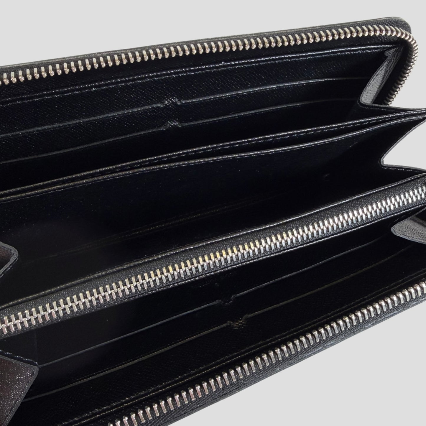 Louis Vuitton Epi Zippy Wallet