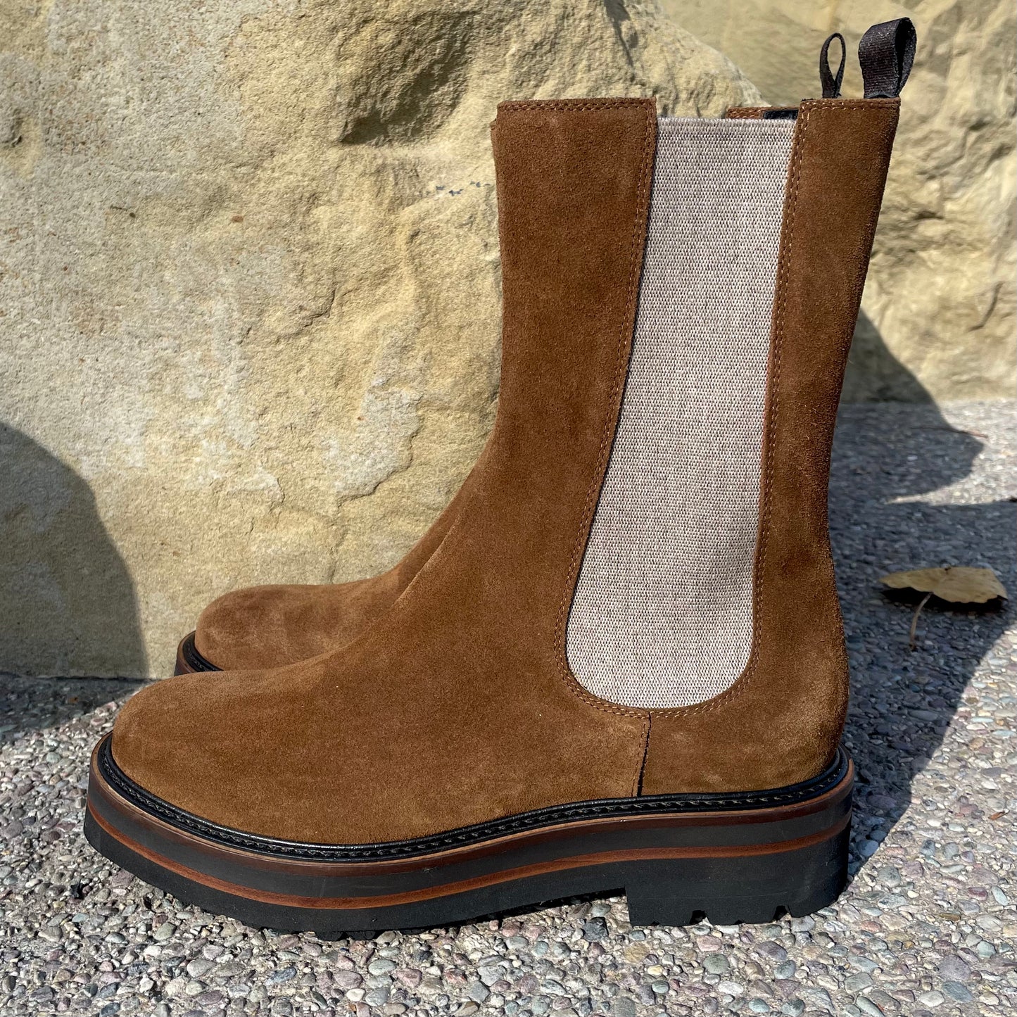 La Canadienne Chelsea Boots
