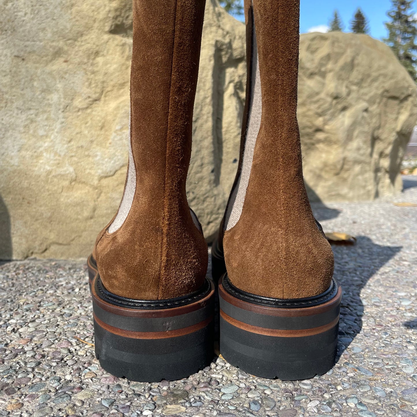 La Canadienne Chelsea Boots