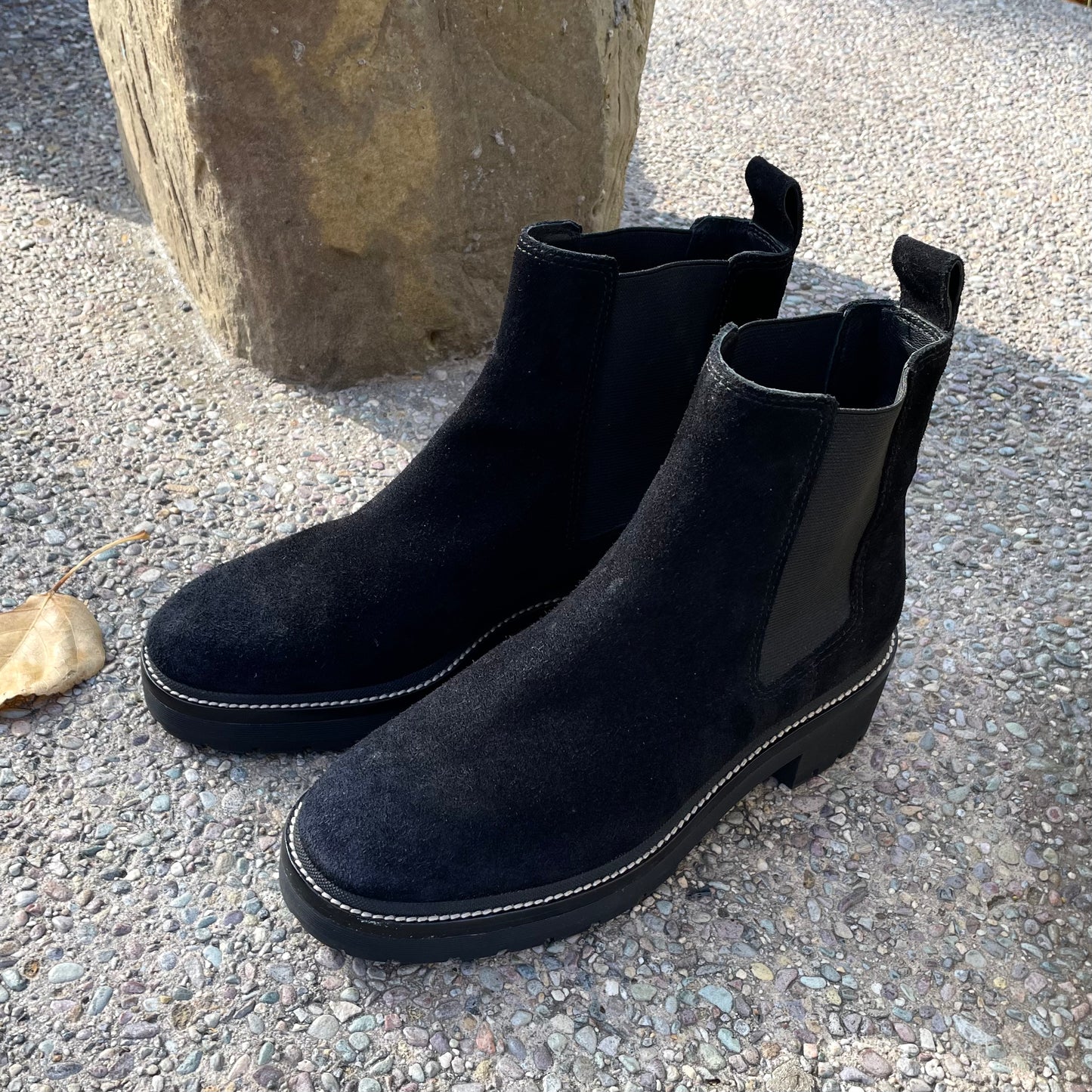 Tory Burch Chelsea Boots
