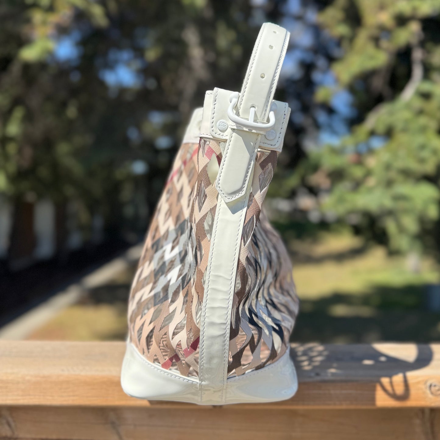 Burberry Nova Check Large Basket Bag