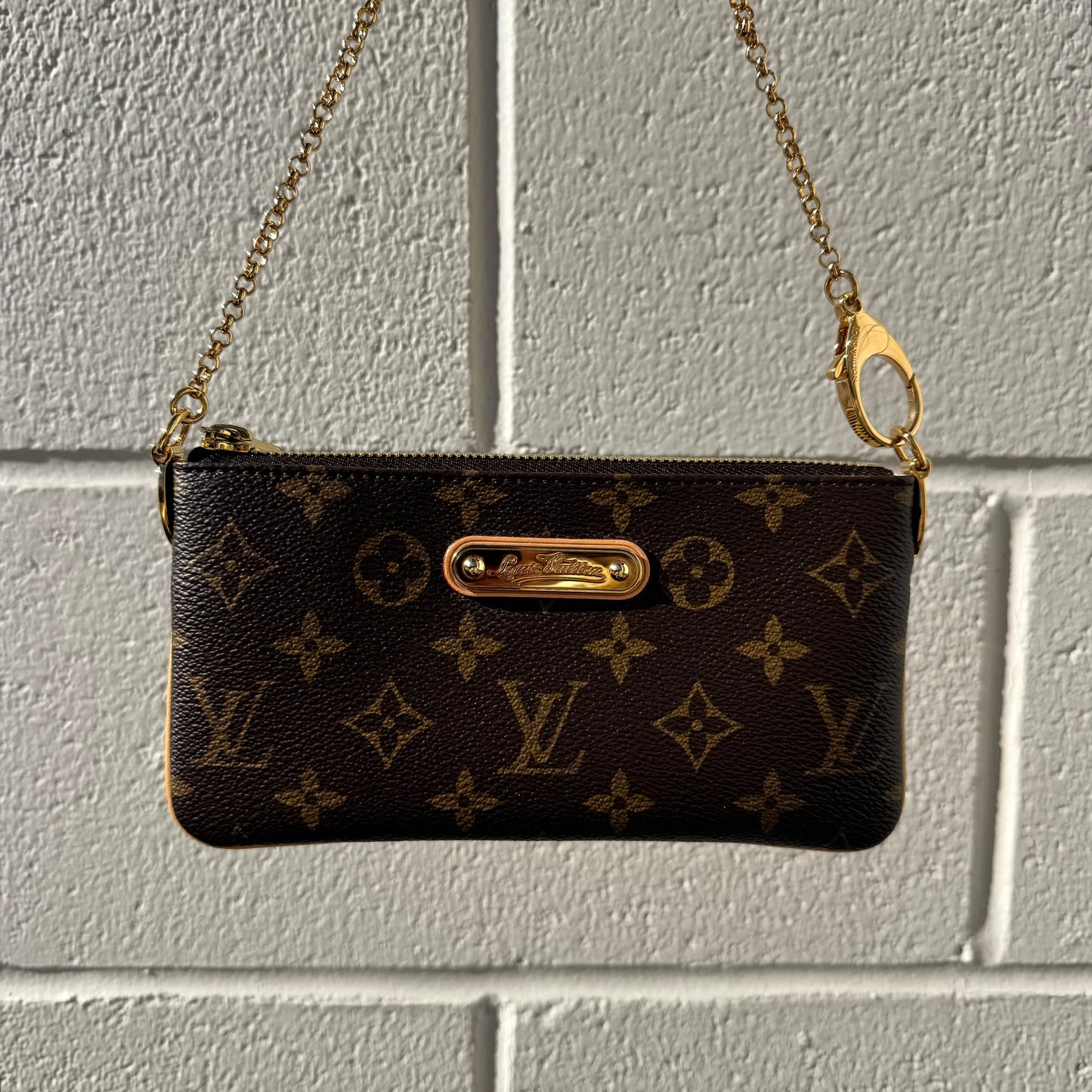 Louis Vuitton Milla MM Pochette