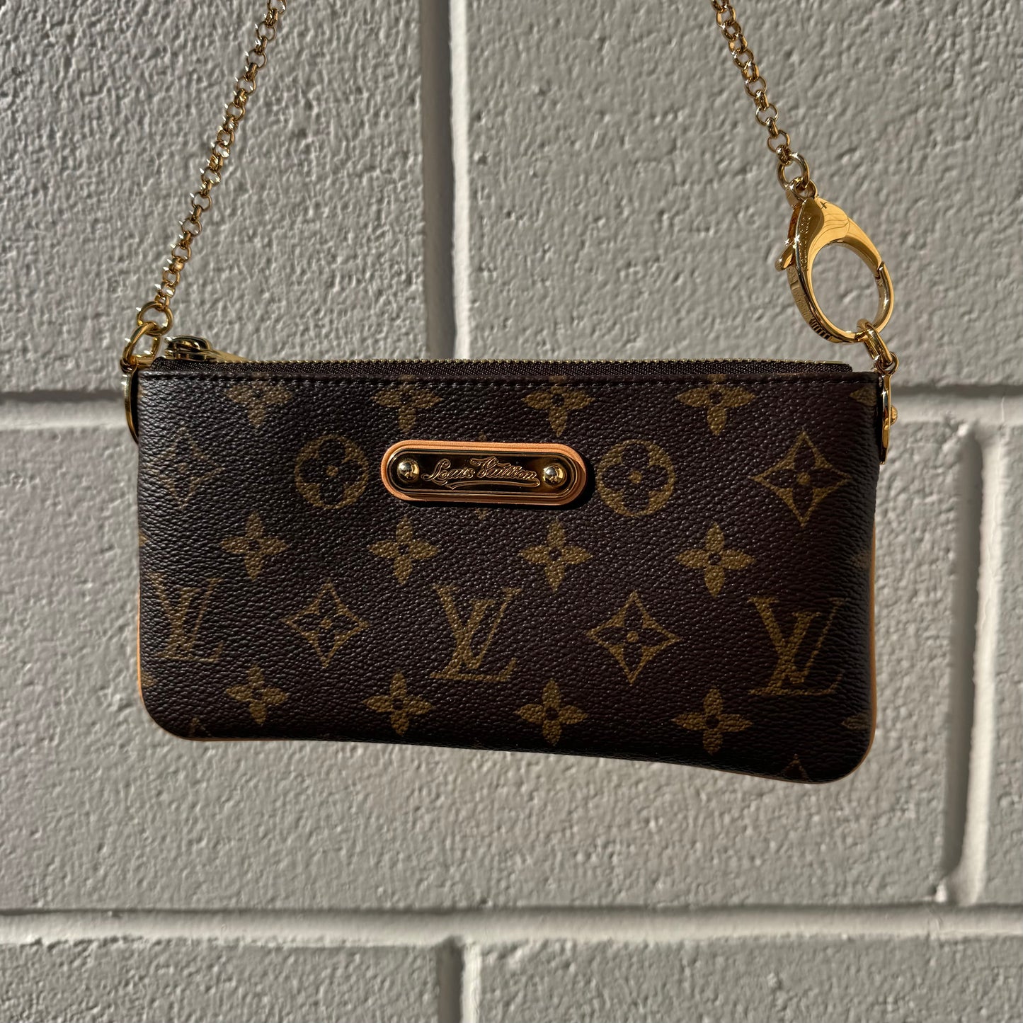 Louis Vuitton Milla MM Pochette