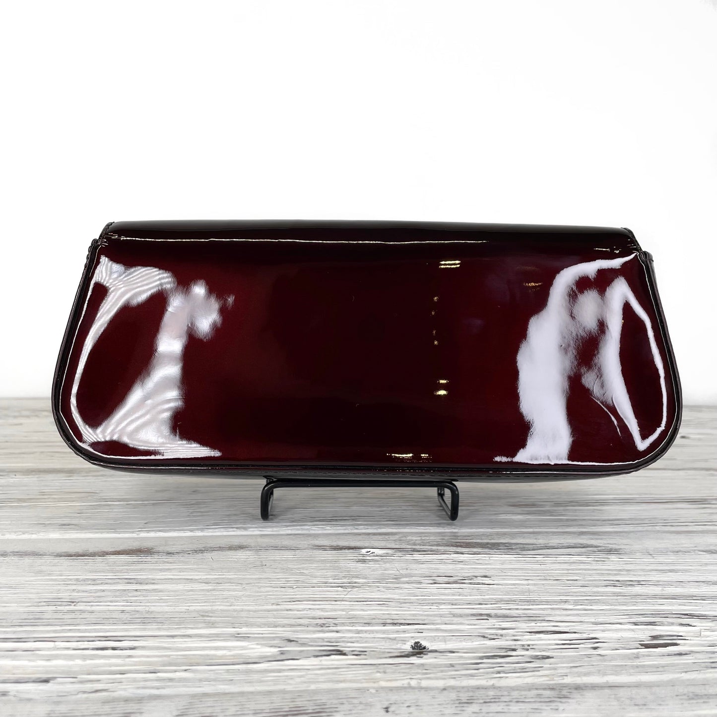 LOUIS VUITTON Amarante Vernis Glossy Patent Calf Leather SoBe Clutch