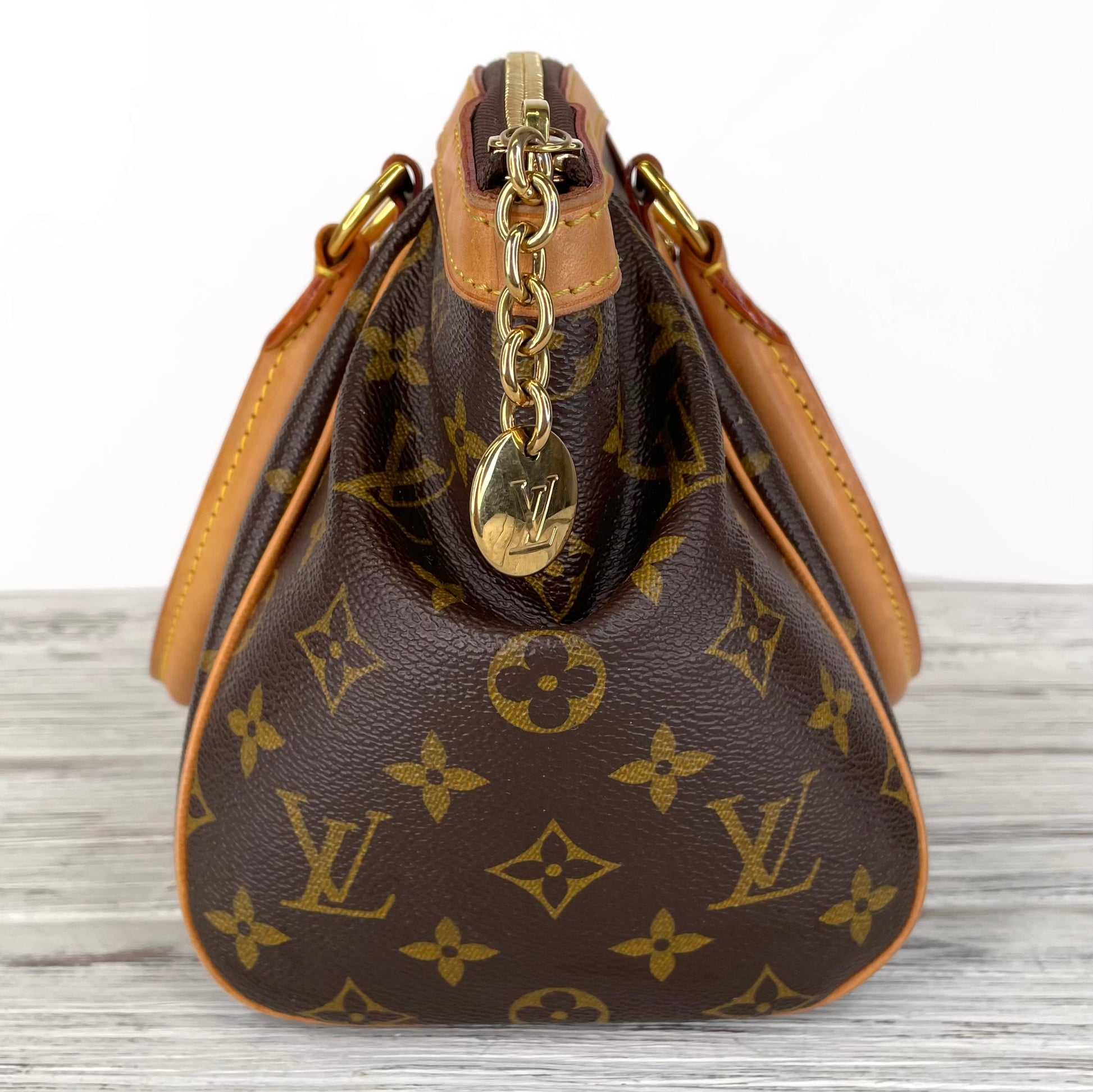 Louis Vuitton Tivoli Handbag – Wilder's Consignment House