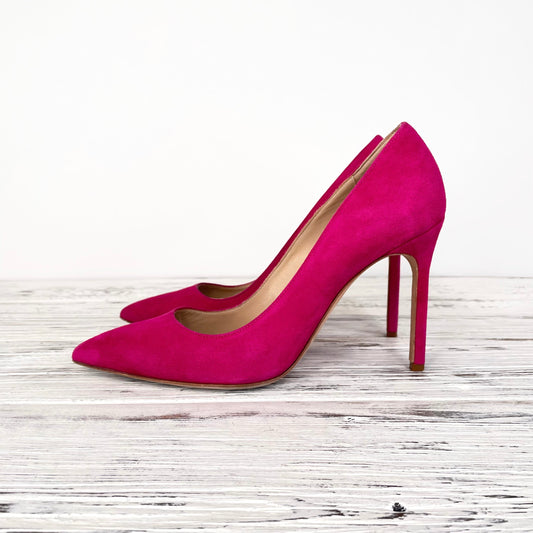 MANOLO Pink Blahnik Suede Heels