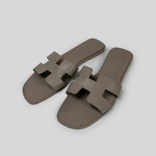 Hermès Oran Sandals