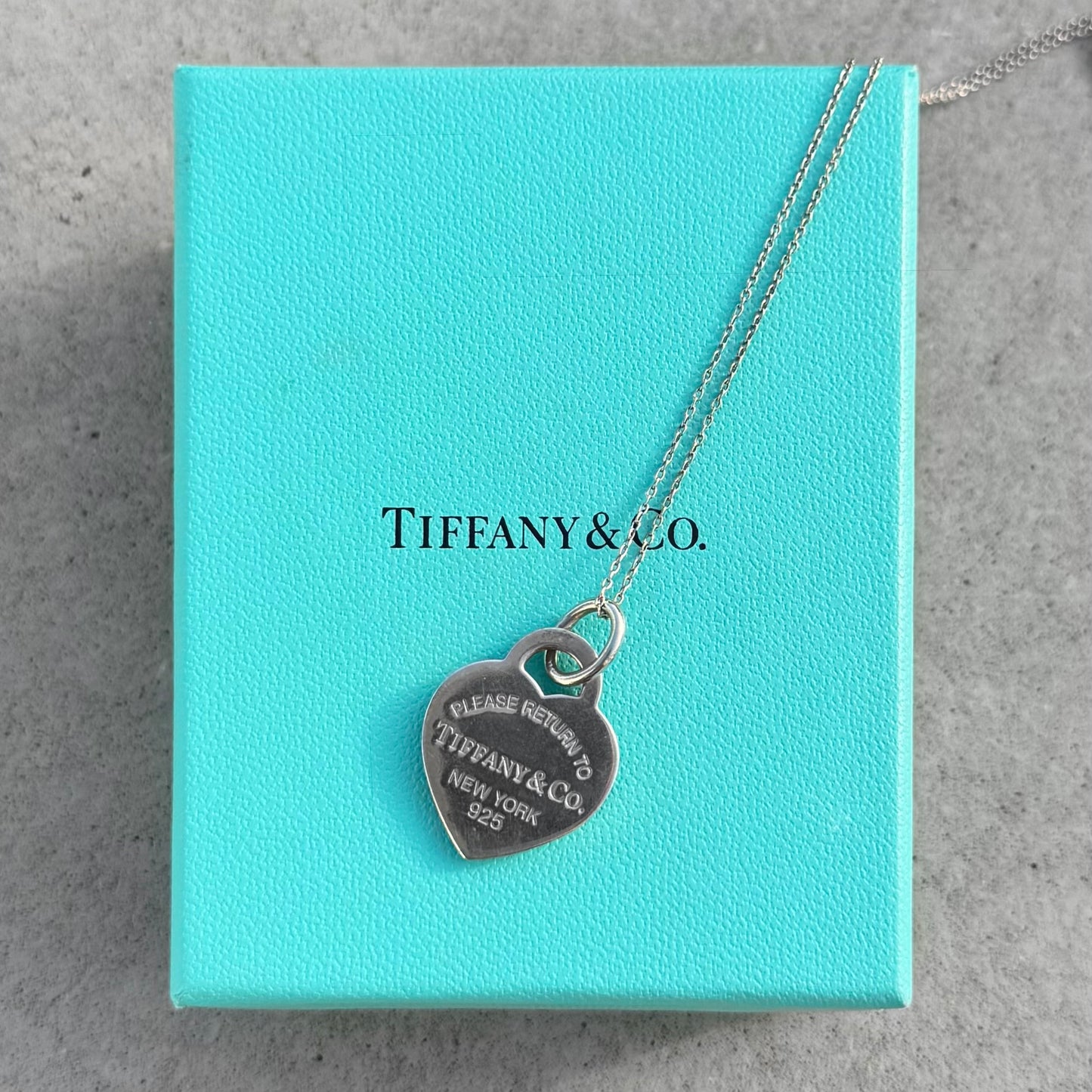 Tiffany & Co. Return to Tiffany Large Heart Pendant on Chain