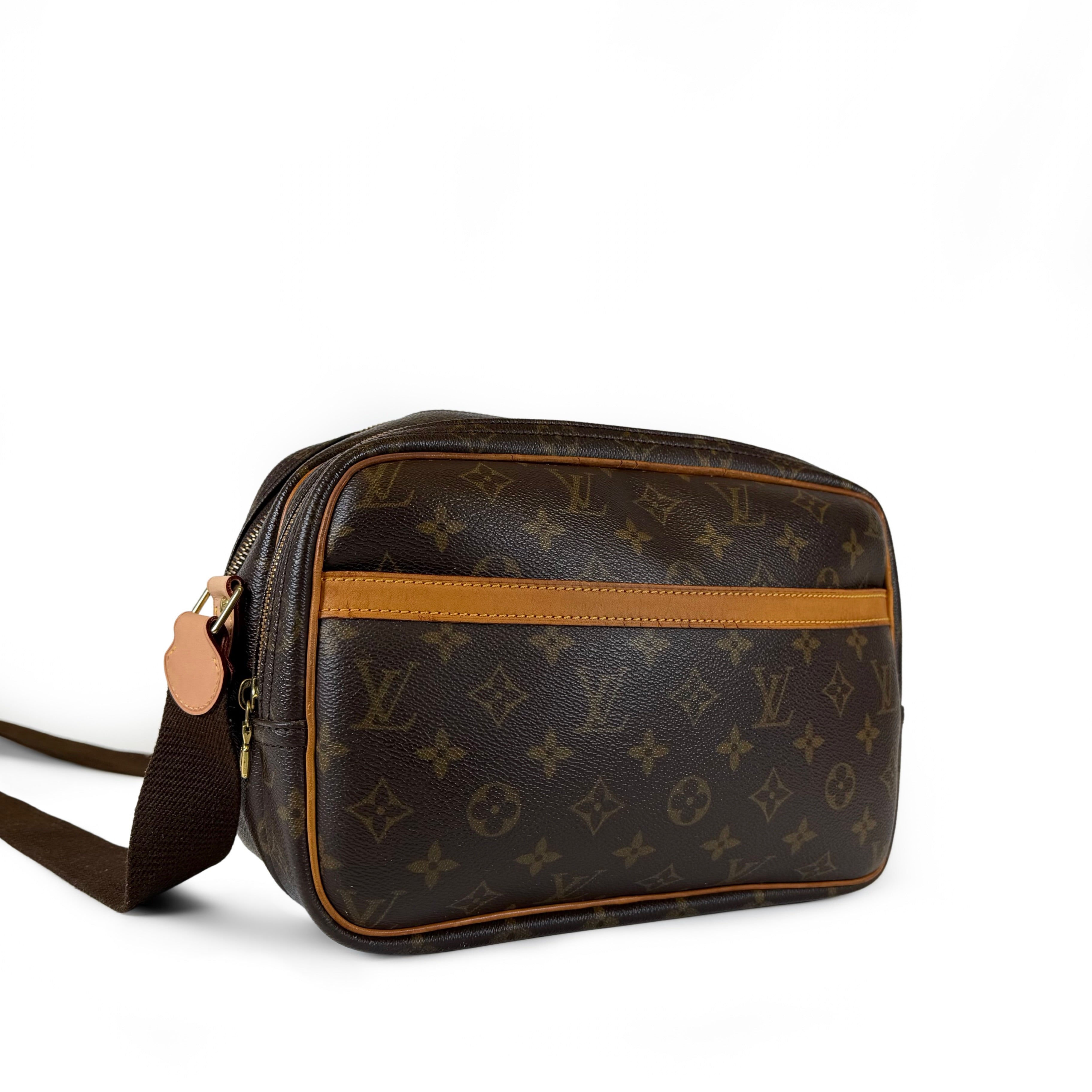 Louis Vuitton Reporter PM Bag – Wilder's Consignment House