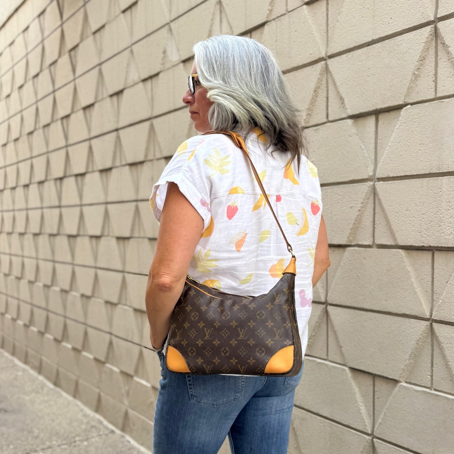 Louis Vuitton Boulogne 30 Bag