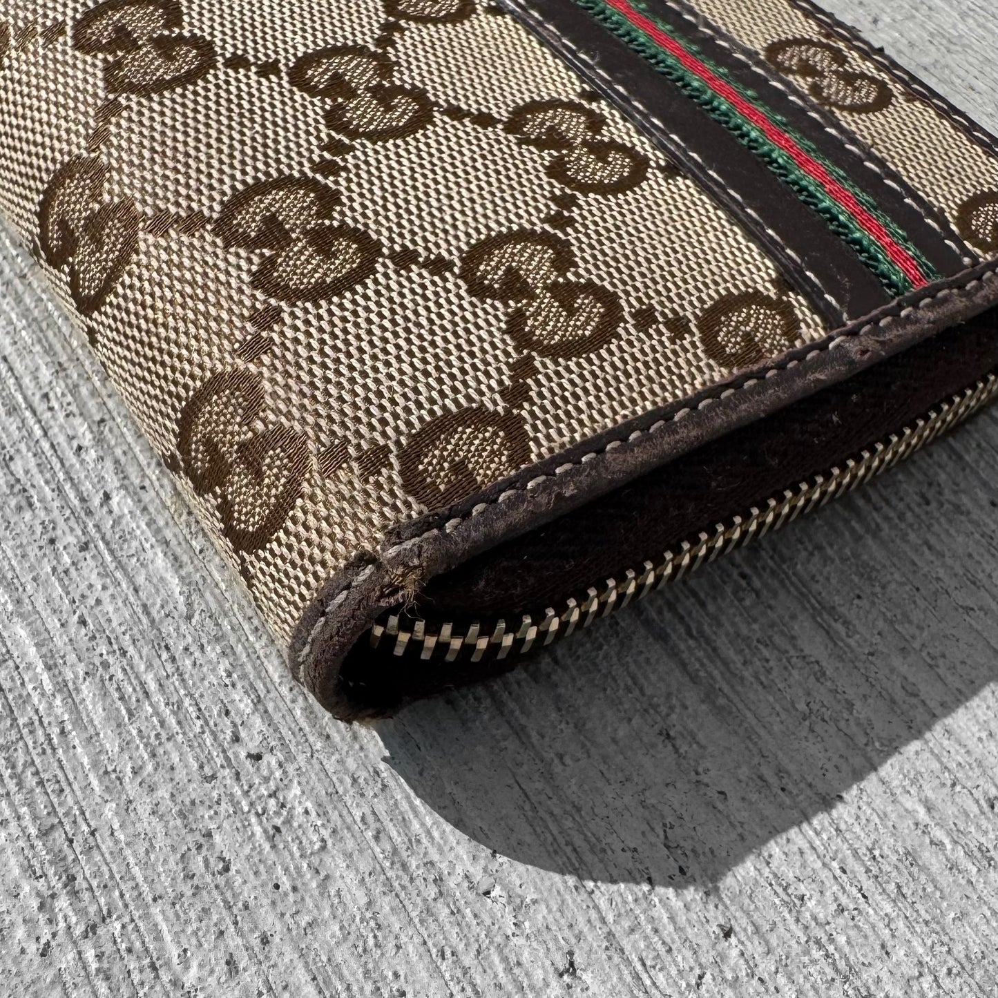 Gucci GG Bow Zippy Wallet
