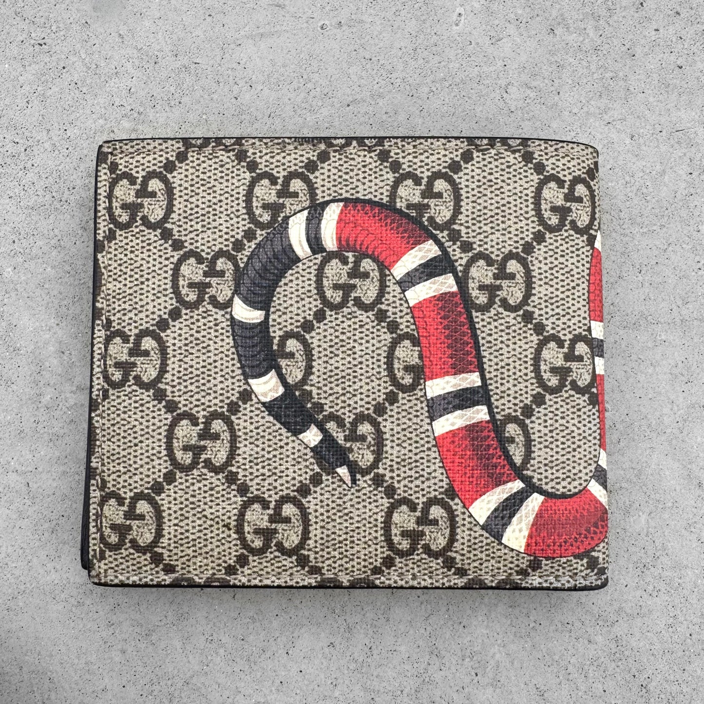 Gucci Kingsnake GG Supreme Wallet