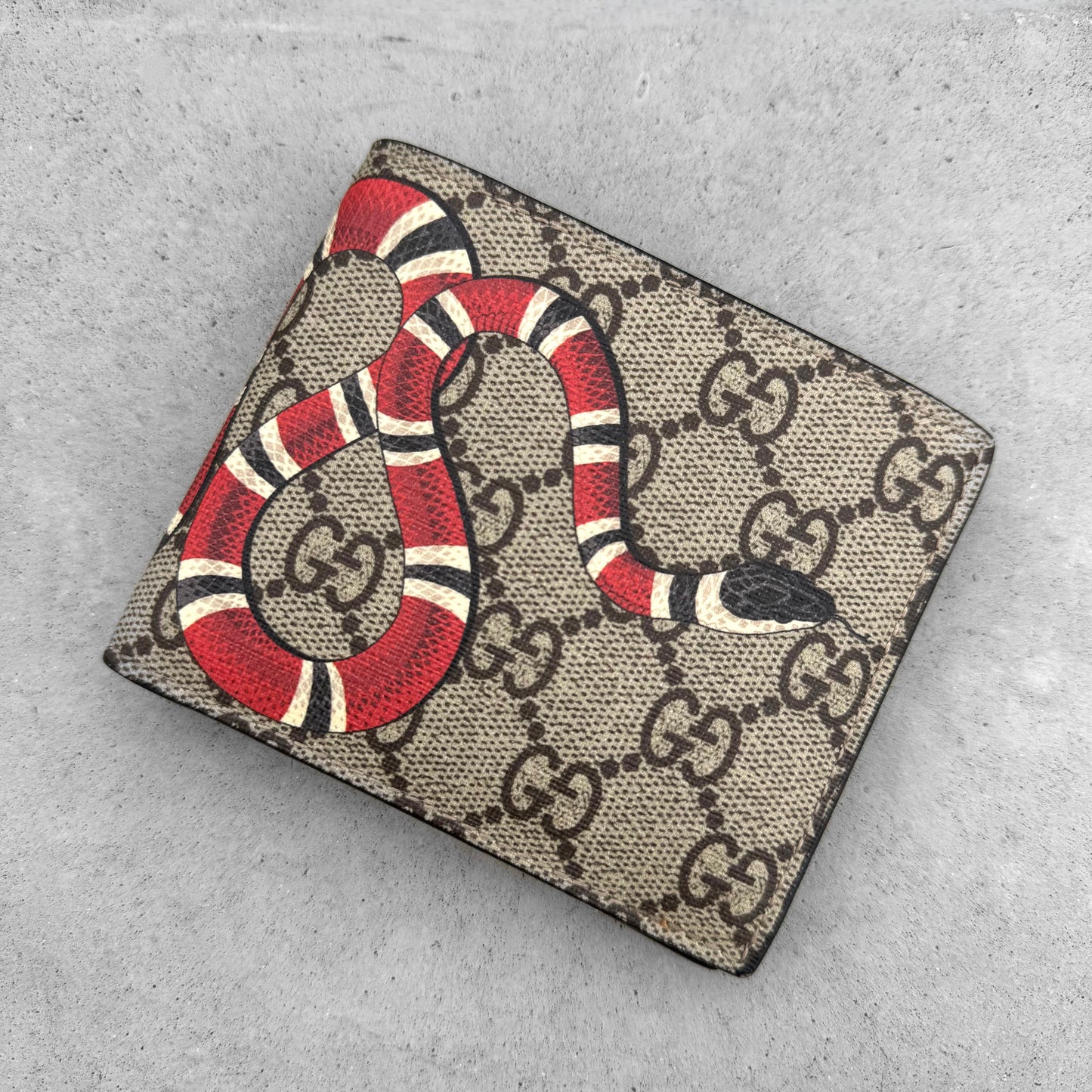 Gucci Kingsnake GG Supreme Wallet