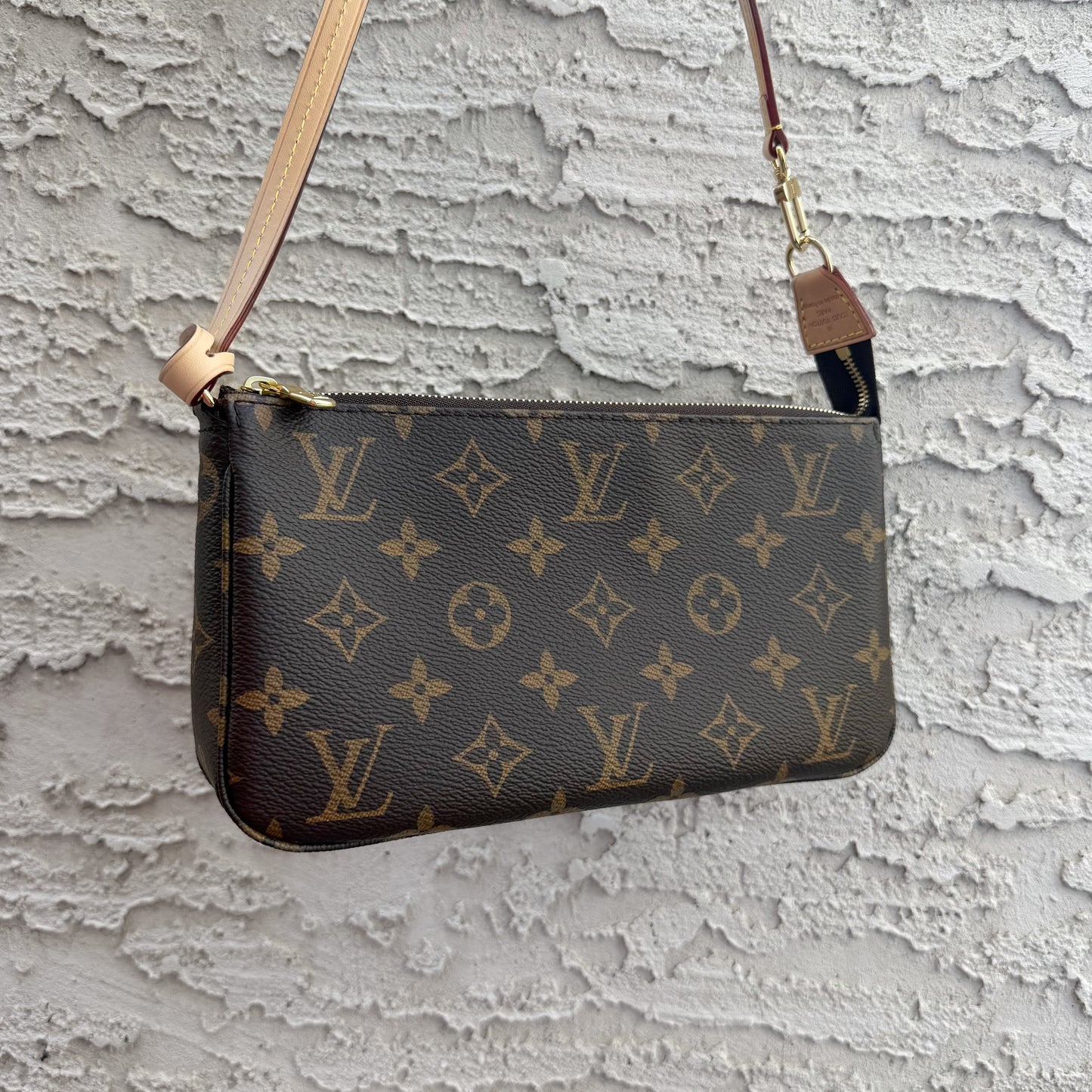 Louis Vuitton Pochette Accessories