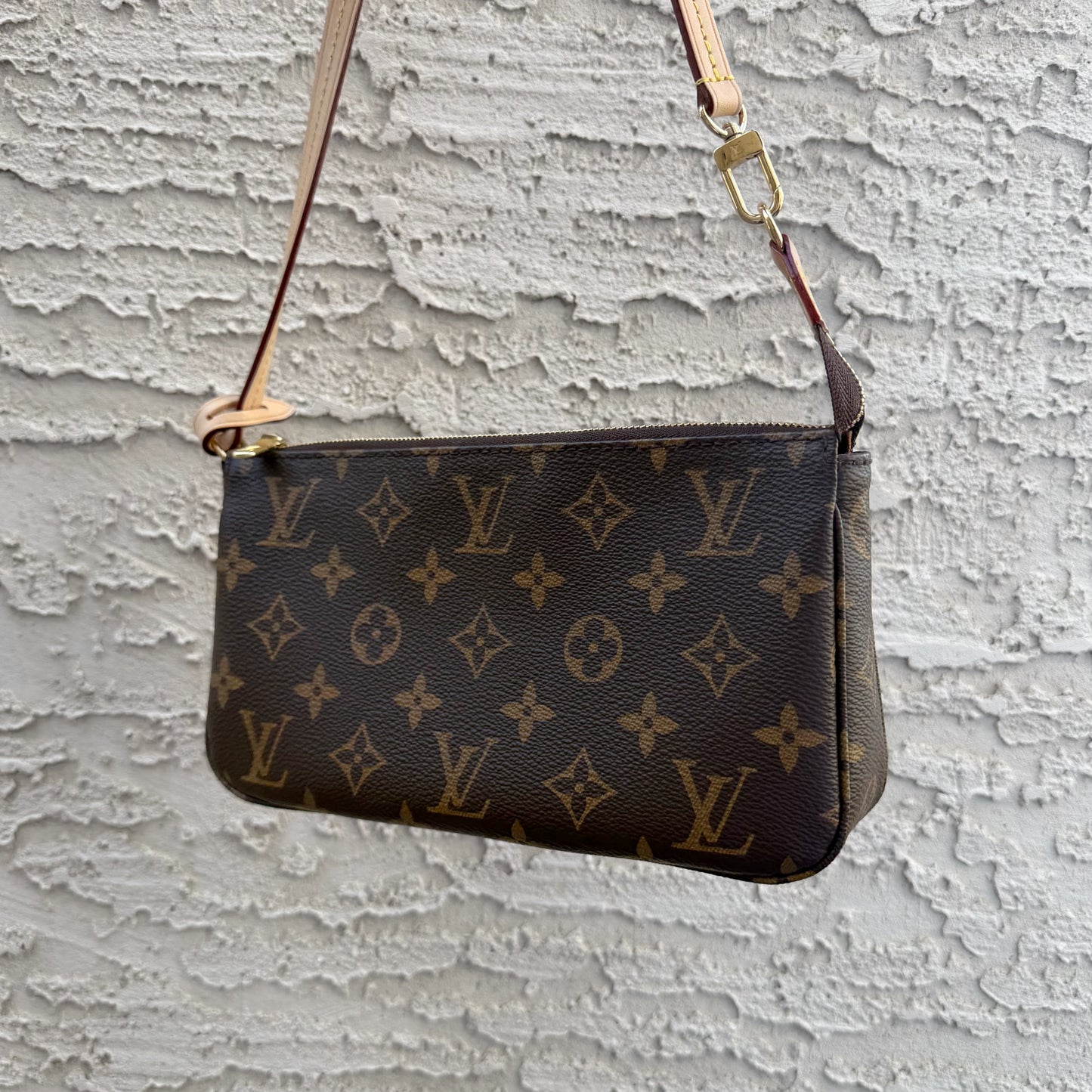 Louis Vuitton Pochette Accessories