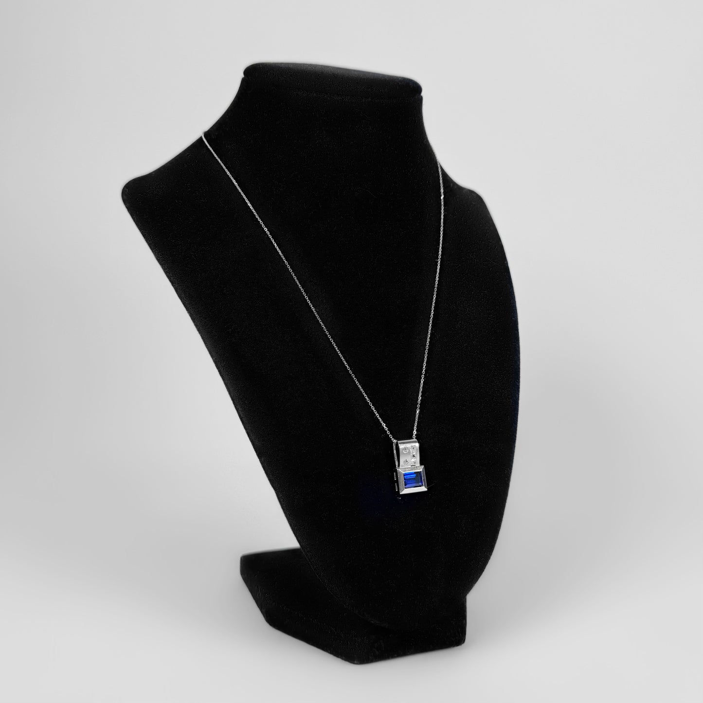 Blue Cubic Zirconia White Gold Necklace