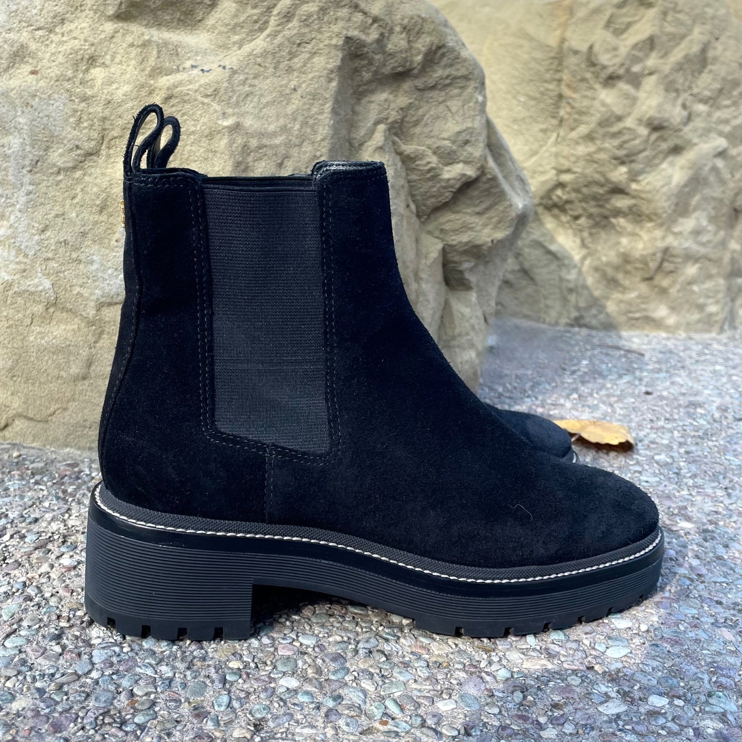 Tory Burch Chelsea Boots