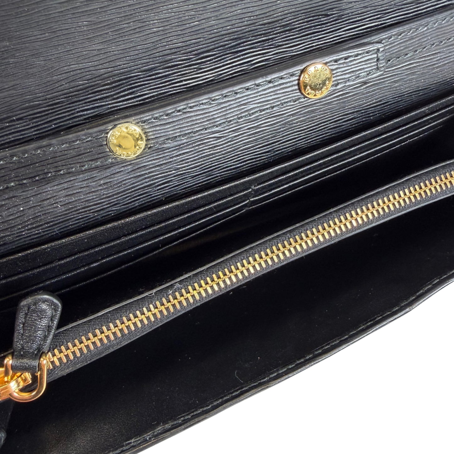 Prada Vitello Move Leather Wallet On Chain