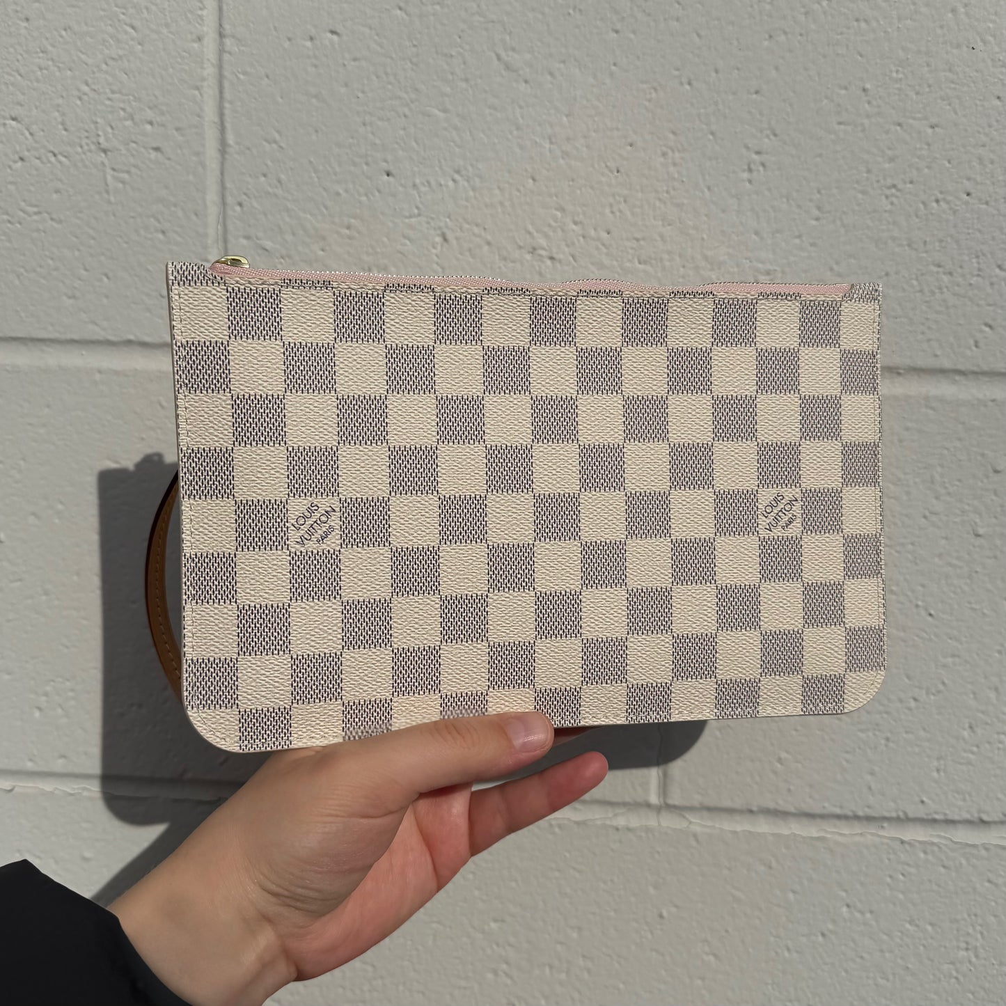 Louis Vuitton Neverfull Pouch
