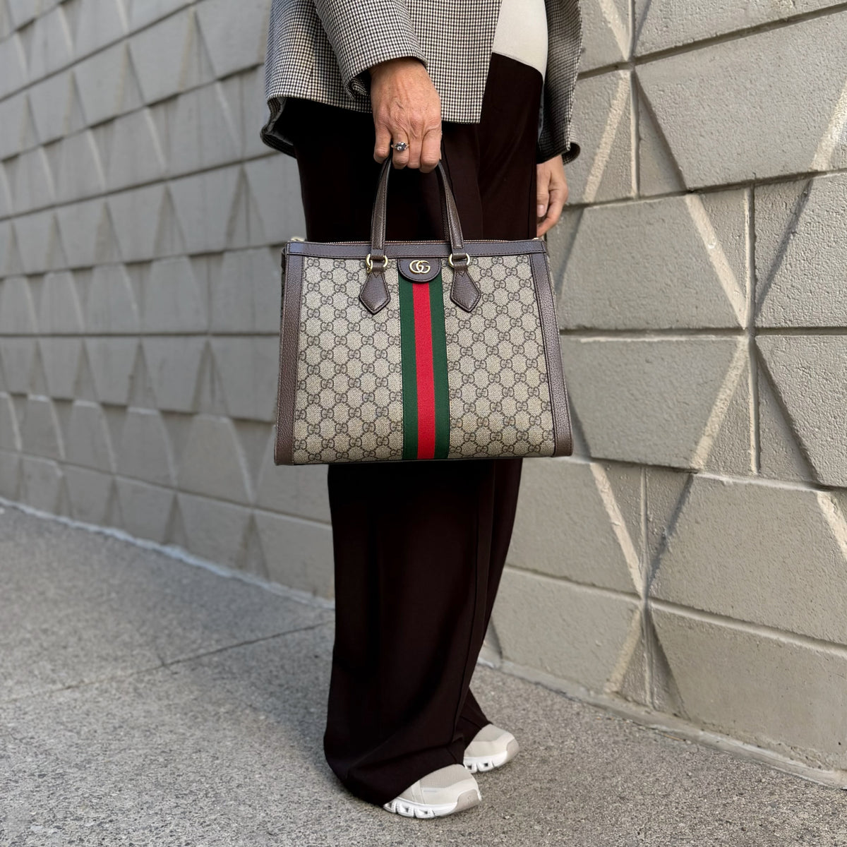 Gucci Ophidia GG Medium Top Handle Tote Bag