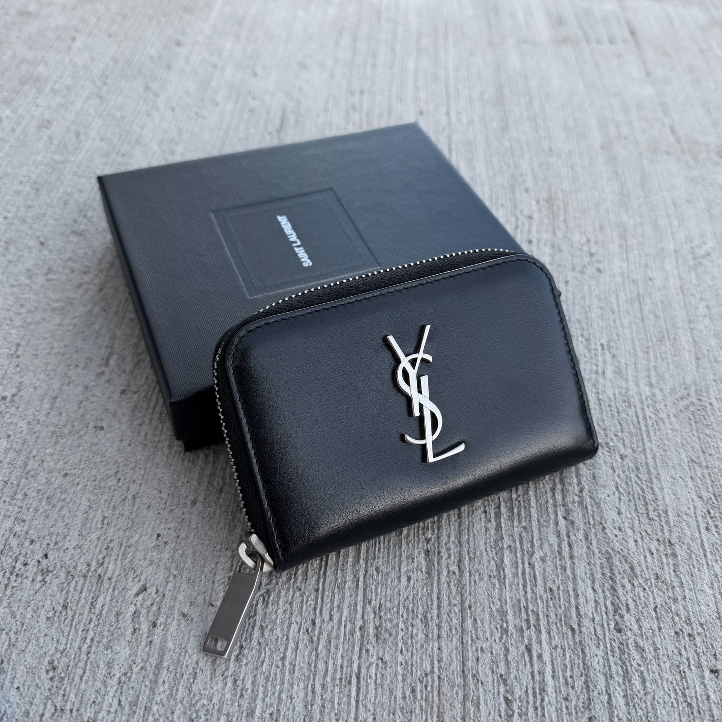 Saint Laurent Cassandre Zipped Wallet