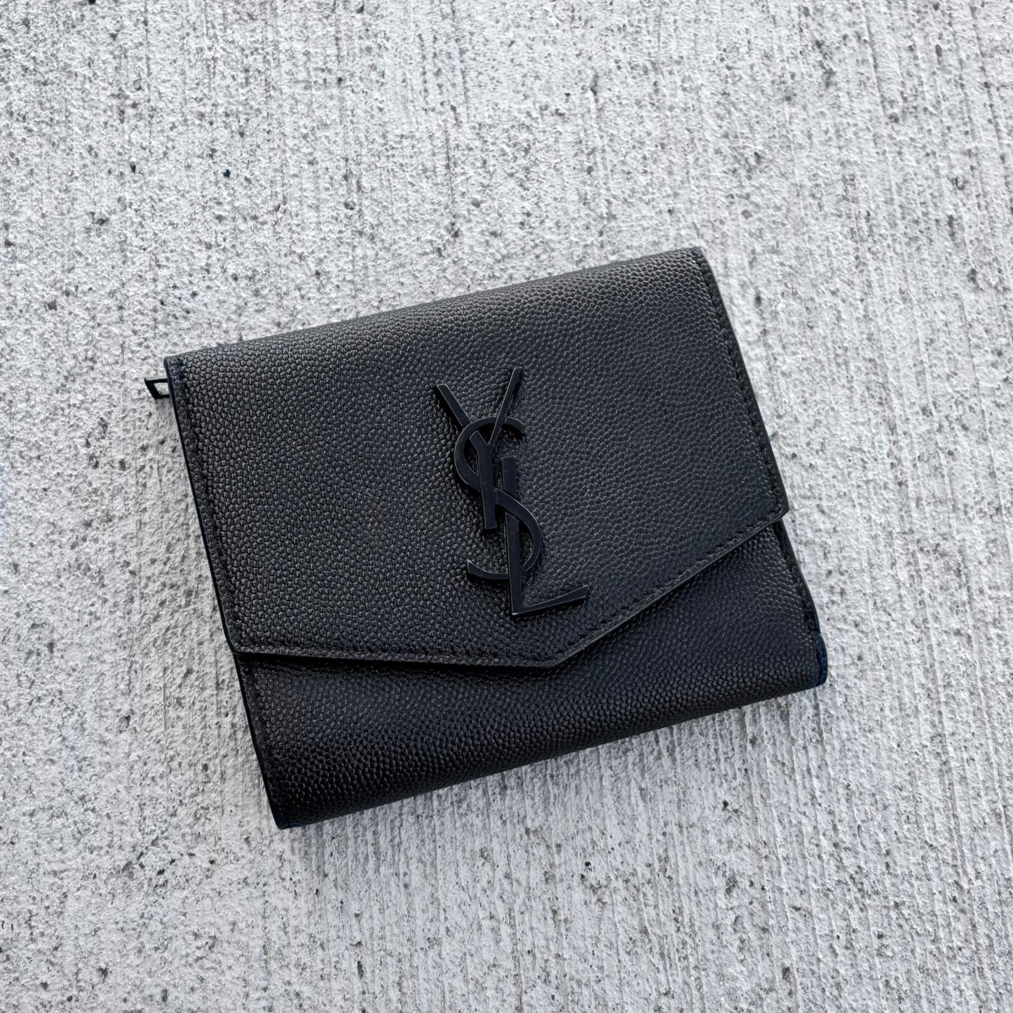 Saint Laurent Grain de Poudre Compact Wallet