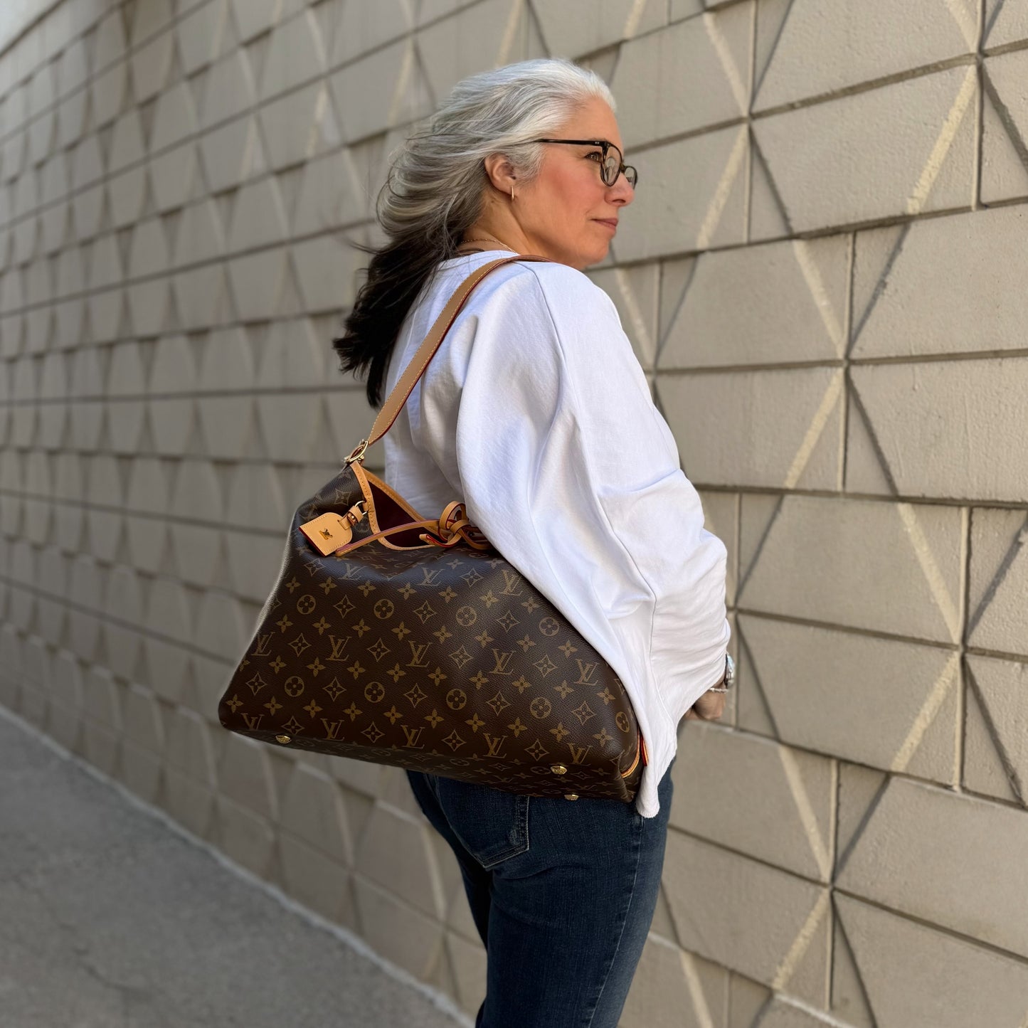 Louis Vuitton CarryAll MM Bag