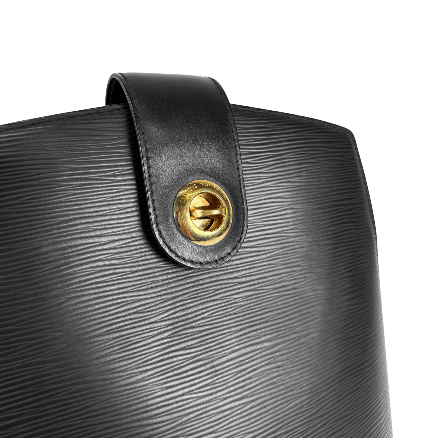Louis Vuitton Cluny Bucket Bag