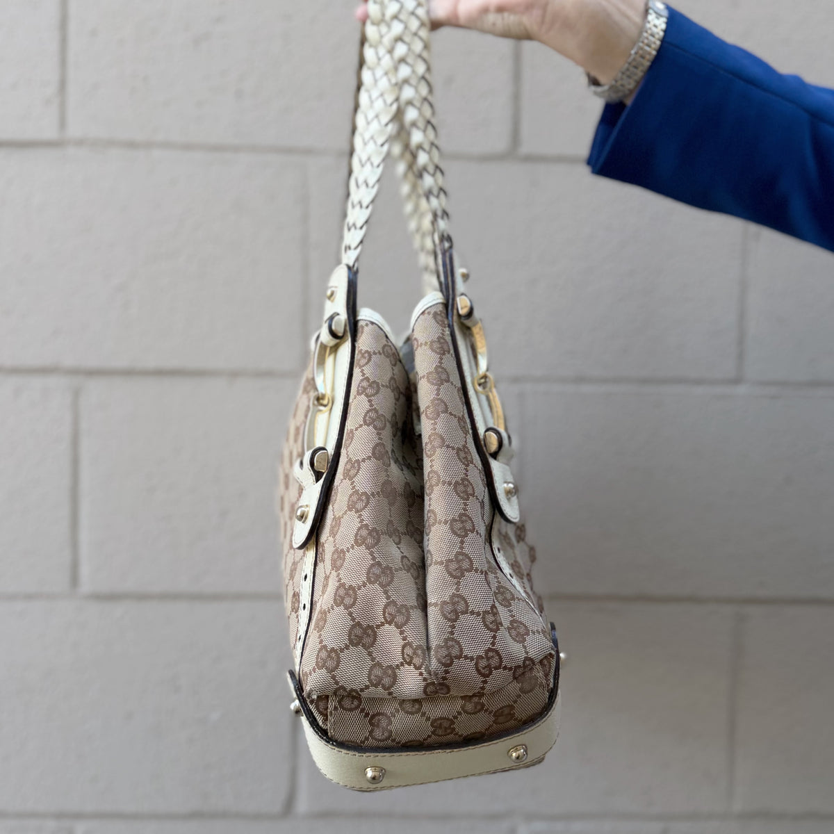Gucci Pelham Shoulder Bag