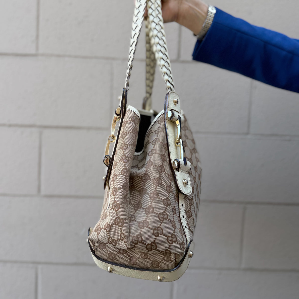 Gucci Pelham Shoulder Bag