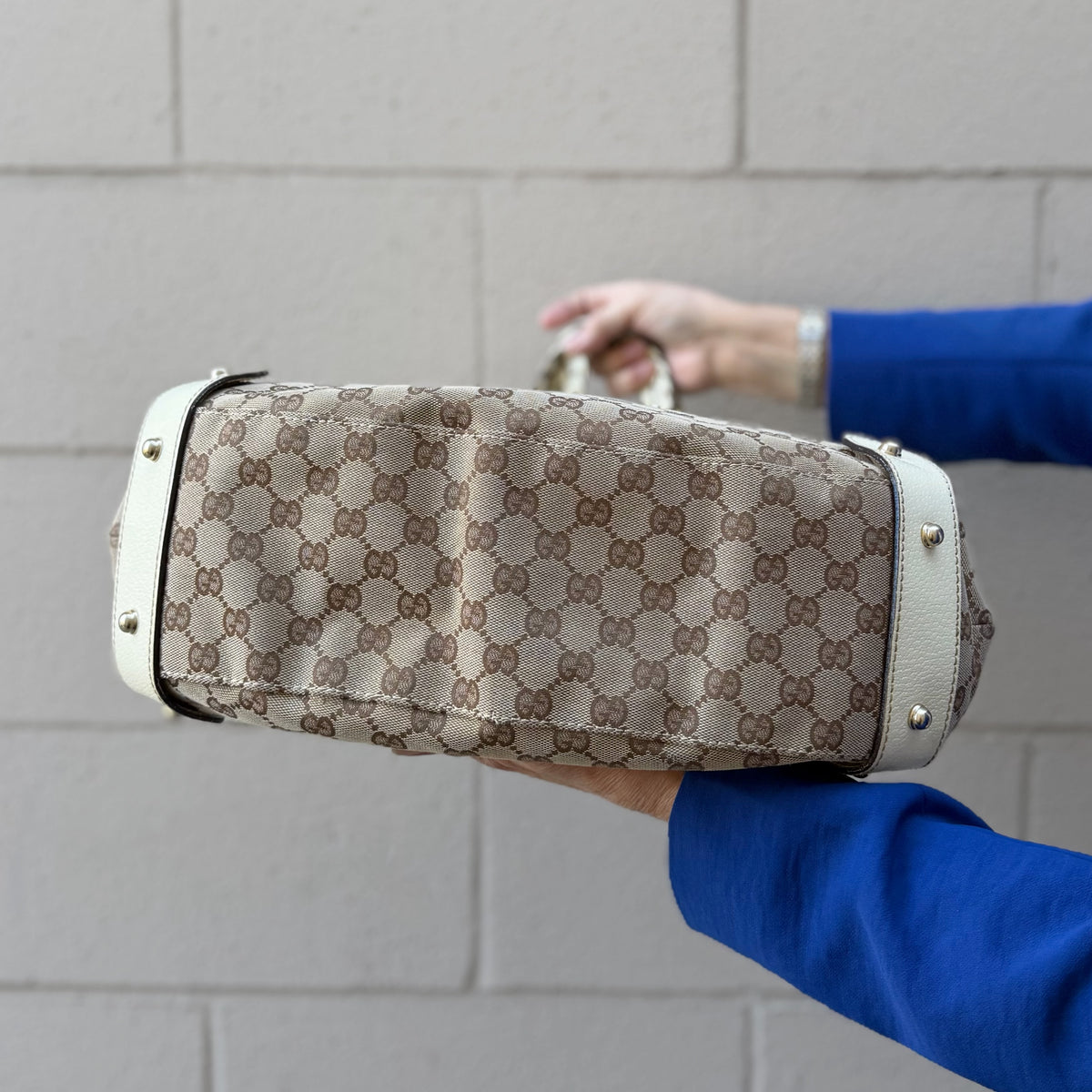 Gucci Pelham Shoulder Bag